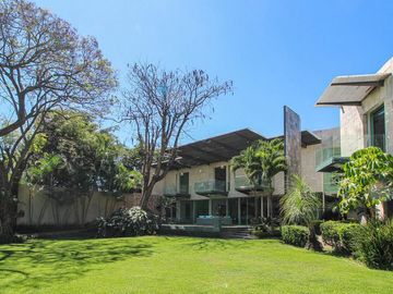 Majestuosa residencia única en el mercado