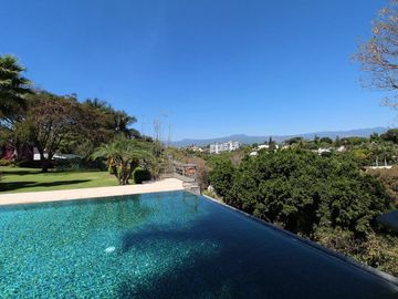Majestuosa residencia única en el mercado