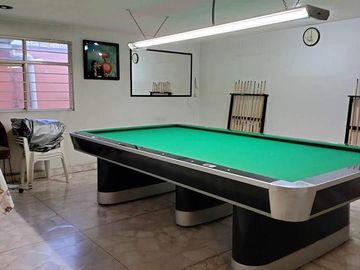 AMPLIA CASA EN RENTA