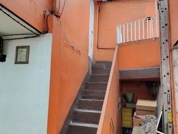 AMPLIA CASA EN RENTA