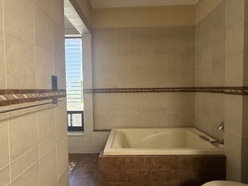 Impecable casa en fraccionamiento exclusivo