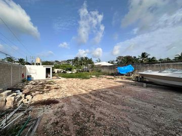 VENTA DE TERRENO EN ESQUINA COL. DOCTORES, BONFIL, Cancún México