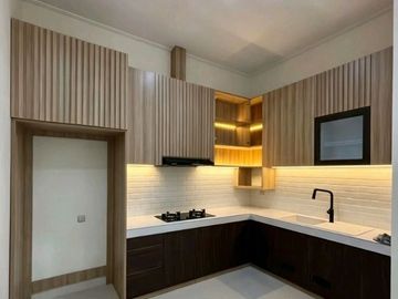 Rumah 2 Lantai di Pondok Kelapa Jakarta Timur. Kondisi Rumah Baru, SHM