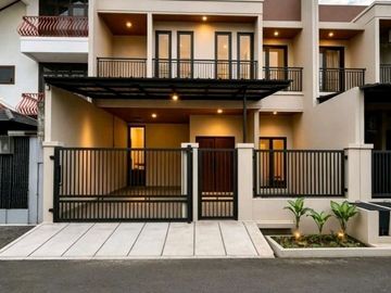 Rumah 2 Lantai di Pondok Kelapa Jakarta Timur. Kondisi Rumah Baru, SHM