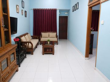 Rumah 1 Lantai di Bekasi Utara. Dalam Komplek, SHM