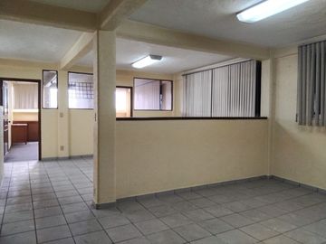 OFICINA COMERCIAL EN RENTA- AV. ALFREDO DEL MAZO - CERCA DE GALERIAS TOLUCA