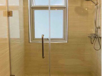 For Rent : 1 Bedroom Condo Unit in BGC near High Street - Verve Residences Tower 1