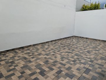 CASA EN VENTA EN CUMBRES PUERTA DE HIERRO, MONTERREY