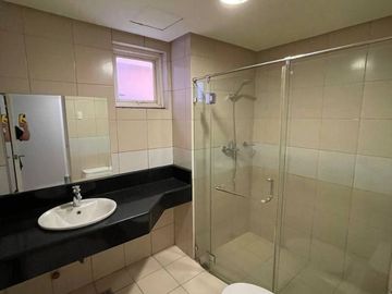 Spacious 3 Bedroom Semi Furnished with Parking For Rent McKinley Hill Garden Villas, Taguig City