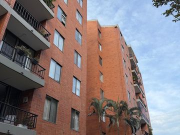 VENTA APARTAMENTO  CONFORTABLE B. LA HACIENDA SUR DE CALI