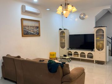 Rumah Siap huni 2 lantai di Puri Gardena - Kalideres -  Jakarta Barat