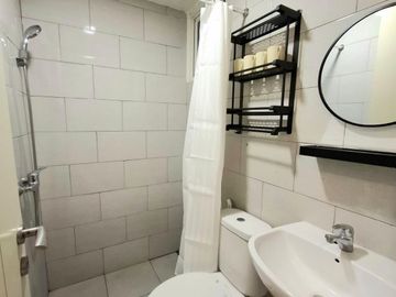 Jual Sewa Apartemen Amor Pakuwon City 2BR Full Furnished Siap Huni