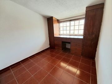 CASA EN RENTA EN TOLUCA, SANTA ANA TLAPALTITLAN