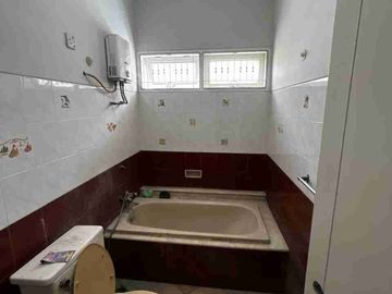 Disewakan rumah siap huni puri marina ancol