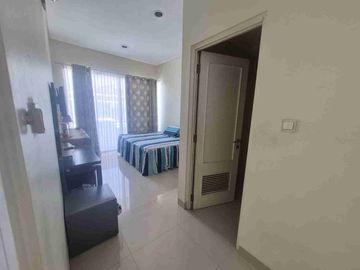 Dijual rumah siap huni cluster central park grand galaxy