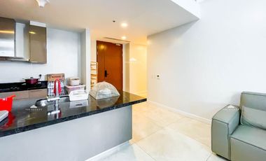 Grand Hyatt South Tower - 3 Bedrooms 207 sqm with 2 parking Slots