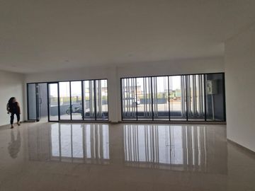 Disewakan Gudang Hoek Blessindo Gading Serpong