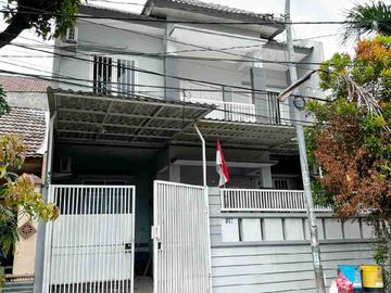Dijual Cepat Rumah 2 Lantai siap hunii di Jambangan Surabaya
