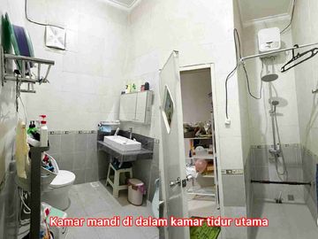 Dijual Cepat Rumah 2 Lantai siap hunii di Jambangan Surabaya