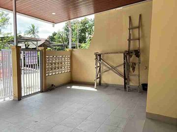 Rumah Bagus 2 Lantai, Semifurnished, Siap Huni, Keamanan 24 Jam di Permata Harapan Baru Bekasi