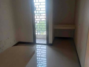 Dijual Apartemen 19 Avenue Unfurnished