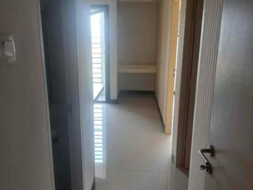 Dijual Apartemen 19 Avenue Unfurnished
