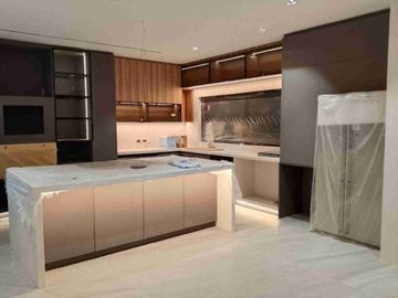 Brand New High End 3 story House and lot inandaue Cebu