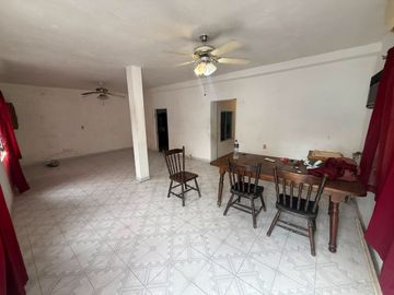 Casa en Venta en la Colonia Industrial, Monterrey, Nuevo León