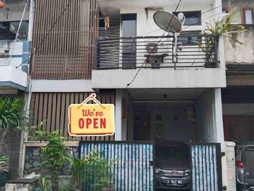 Rumah siap huni di Graha Raya, Bintaro.