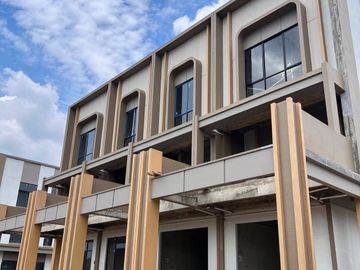 Dekat Akses BSD dan Summarecon Miliki Rumah Baru 2 Lantai di Illago Grande Free PPN
