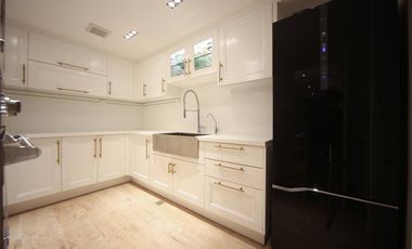 For Sale: Luxury Customized 1BR Residence with Balcony at One Shangri-La Place