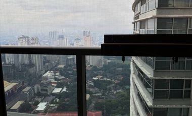 For Sale: Luxury Customized 1BR Residence with Balcony at One Shangri-La Place