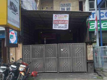 ruko 2 lantai disewakan di Samarinda