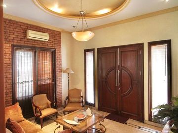 Rumah Mewah Megah 2,5 Lantai Hook Lingkungan Komplek Tenang Nyaman Area Kebayoran Lama Cidodol Jakarta Selatan