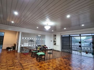FOR SALE - Old House and Lot with Swimming Pool in Greenhills East Village, Brgy. Wack Wack, Mandaluyong City