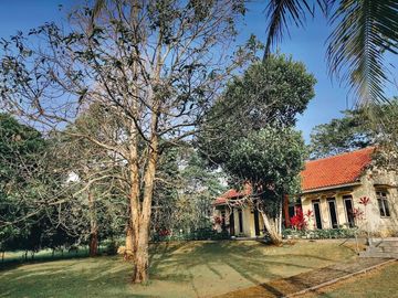 Lahan Luas Ada Villa Luas Siap Huni Lokasi Strategis Zona Pariwisata Area Parung Kuda Sukabumi