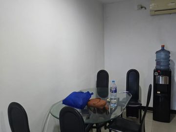 Apartement Cbd Pluit Emporium,2Br Semi Furnish,Lantai Sedang,Termurahhhh