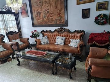 DIJUAL RUMAH DI AREA DEKAT KAMPUS BINUS PALMERAH