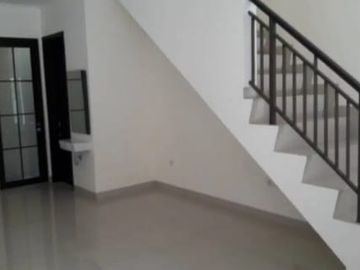 DISEWA RUMAH GREEN VILLAGE MURAH