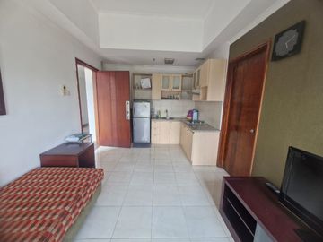 Disewakan Apartement Sudirman Park 1BR Full Furnished View Barat