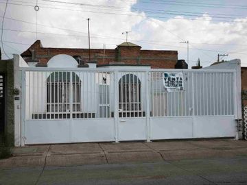 venta casa en arboledas de paso blanco, Jesús María, Ags.