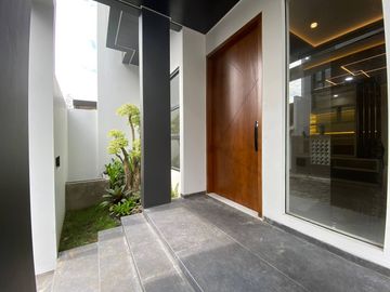 Rumah Modern Proses Finishing Semi Furnished Dekat Ugm