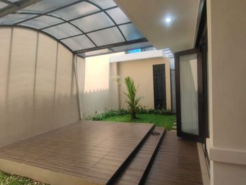 Rumah Cantik Minimalis di Tatar Wangsakerta, Kota Baru Parahyangan