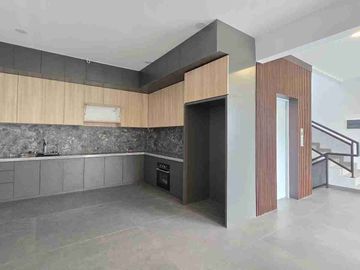 Dijual Rumah Mewah Hook Di Sutera Flamboyan Alam Sutera Tangerang