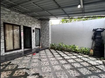 Rumah 2 Lantai Siap Huni Disewakan di Area Premium Renon