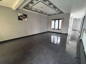 Rumah 2 Lantai Siap Huni Disewakan di Area Premium Renon