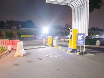 Disewakan Ruko 3 Lantai di Sumarecon Bekasi – Lokasi Strategis