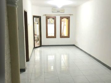 Rumah Sunter Mas Jakarta Utara SHM, 3 KT, LT 108 m² – Harga Rp2,25 Miliar