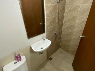 STUDIO TOWER SHAPPIRE LANTAI 23 NO 23