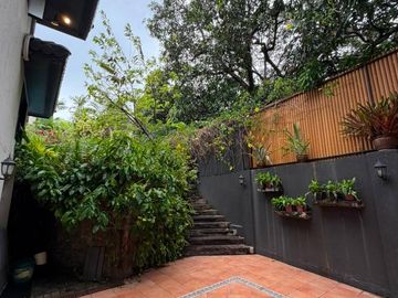 FOR SALE: 723 SQM Single-Family House in Ayala Alabang Village, Muntinlupa City